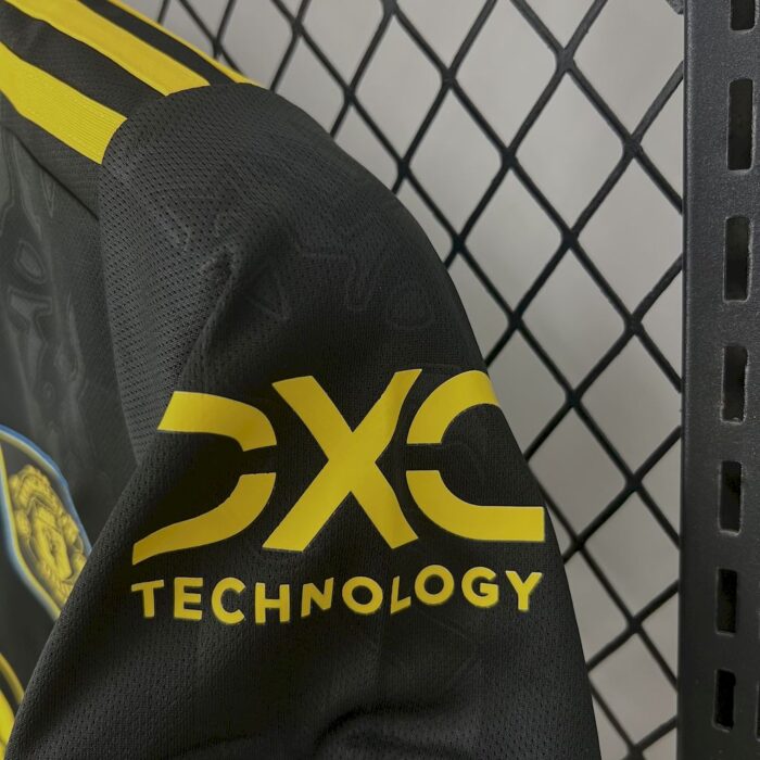Womens Manchester United 2025/26 Third Jersey 3