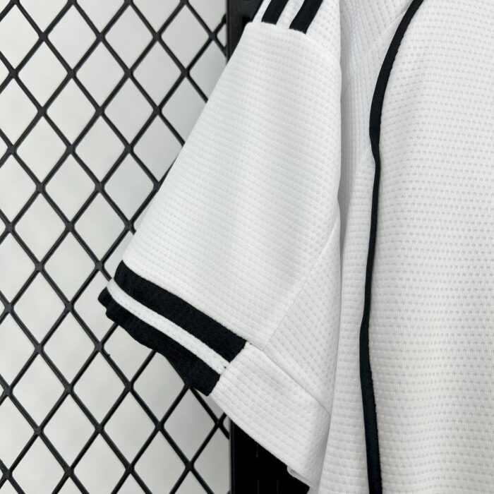 Mens Besiktas 2025/26 Home Jersey 7