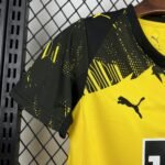 Kids Borussia Dortmund 2025/26 Home Kit 6