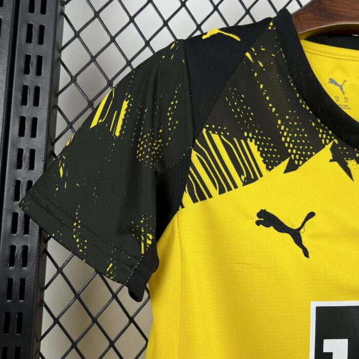 Kids Borussia Dortmund 2025/26 Home Kit 6