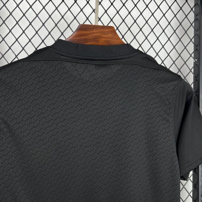 Mens Liverpool 2025/26 Black Jersey 2