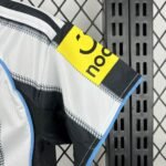 Kids Newcastle United 2025/26 Home Kit 4