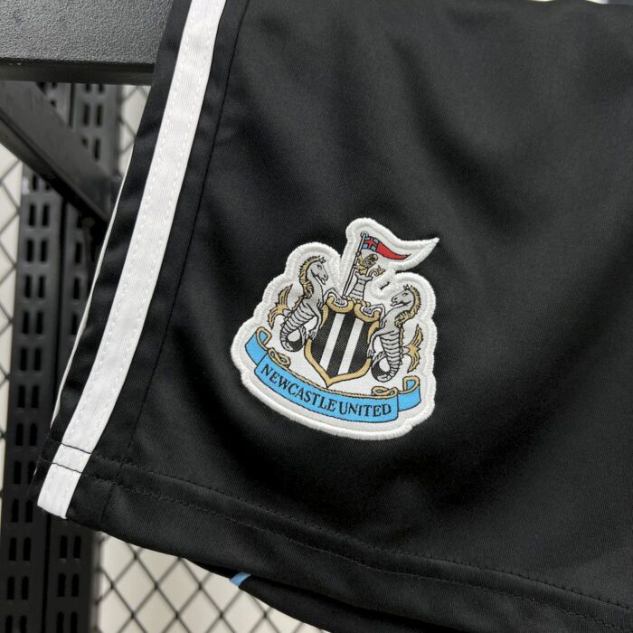 Kids Newcastle United 2025/26 Home Kit 2