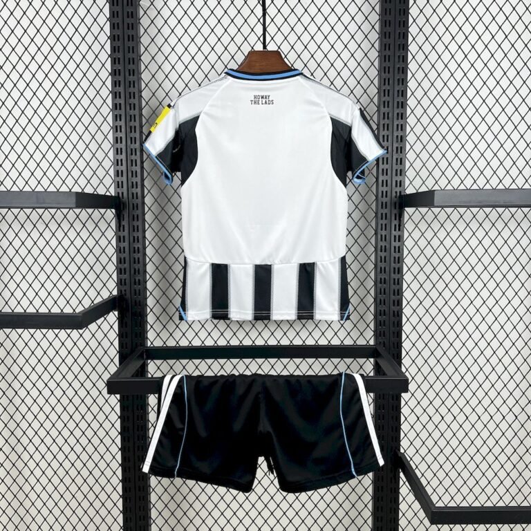 Kids Newcastle United 2025/26 Home Kit 1