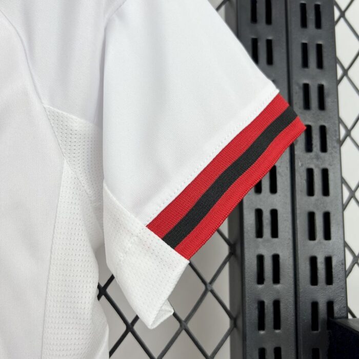 Kids Ajax 2025/26 Home Kit 6