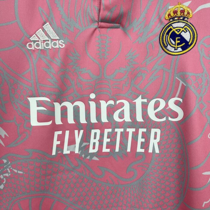 Kids Real Madrid 2023/24 Pink Dragon Kit 6