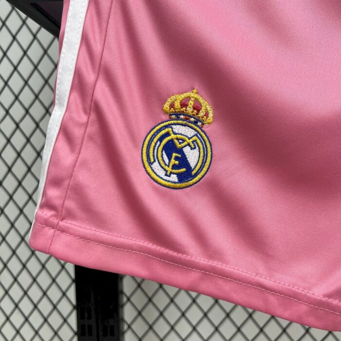 Kids Real Madrid 2023/24 Pink Dragon Kit 3