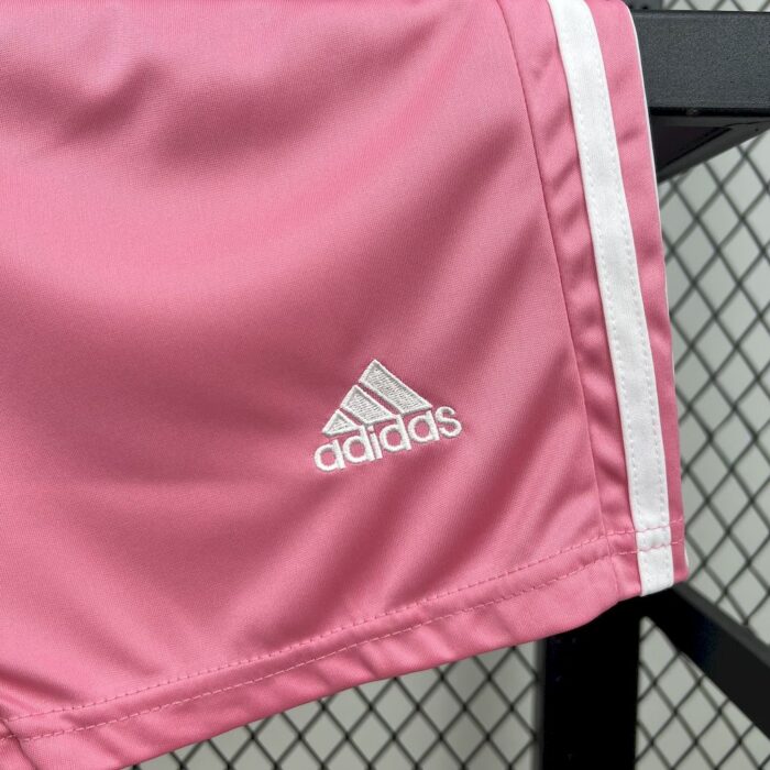 Kids Real Madrid 2023/24 Pink Dragon Kit 2