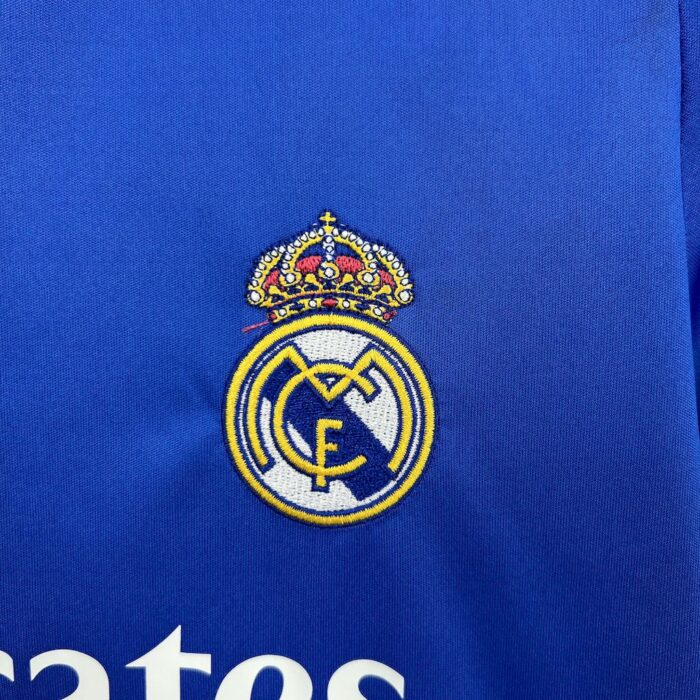 Kids Real Madrid 2025/26 Third Kit 7