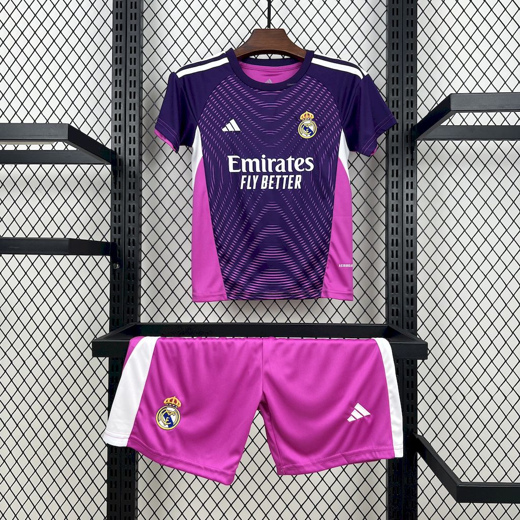 202505171951314.jpg Kids Real Madrid 2025/26 Goalkeeper Kit