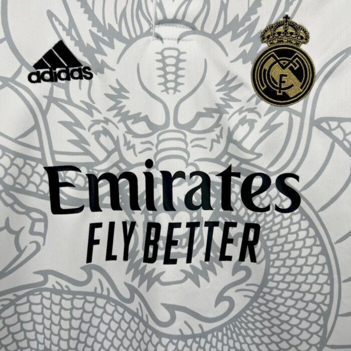Kids Real Madrid 2022/23 Dragon Kit 6