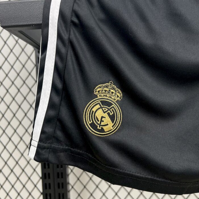 Kids Real Madrid 2022/23 Dragon Kit 3