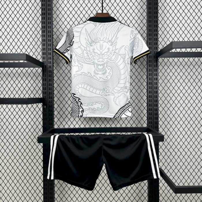 Kids Real Madrid 2022/23 Dragon Kit 1