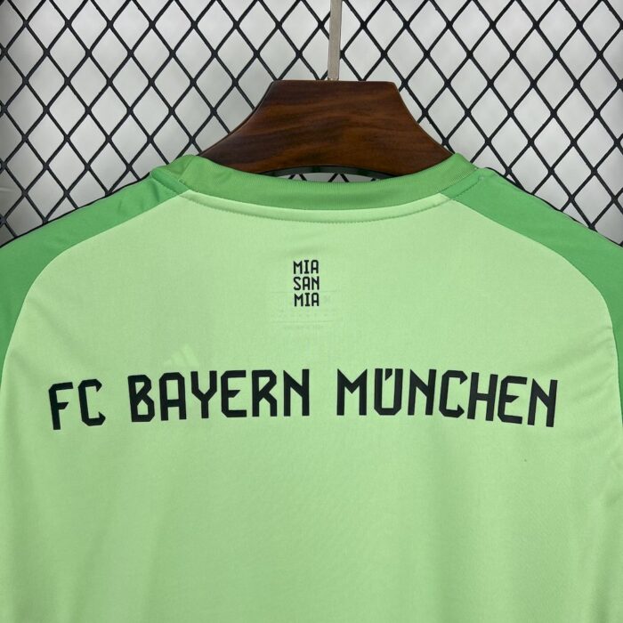 Mens Bayern Munich 2025/26 Goalkeeper Jersey 2