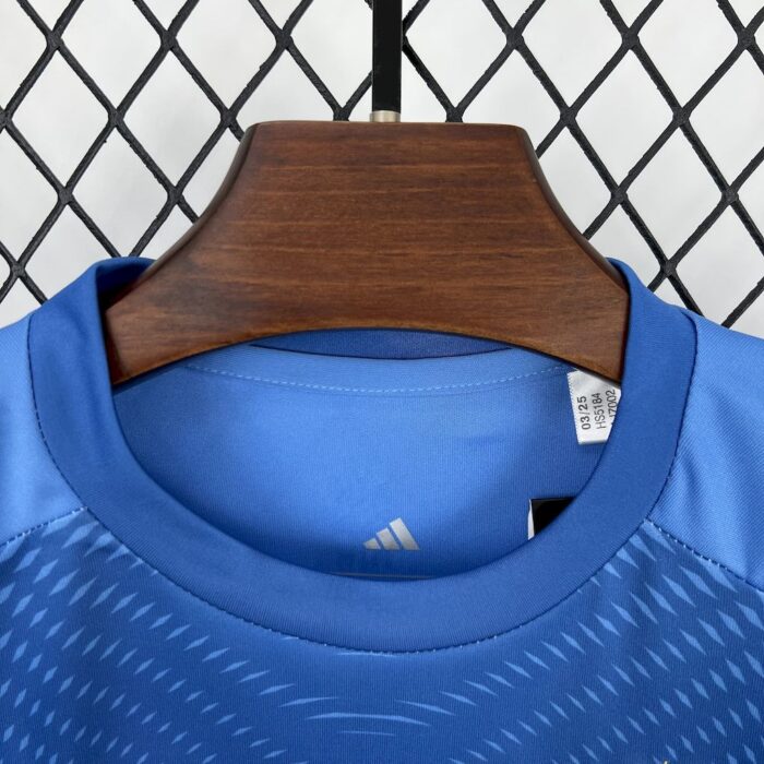 Kids Bayern Munich 2025/26 Goalkeeper Kit 9