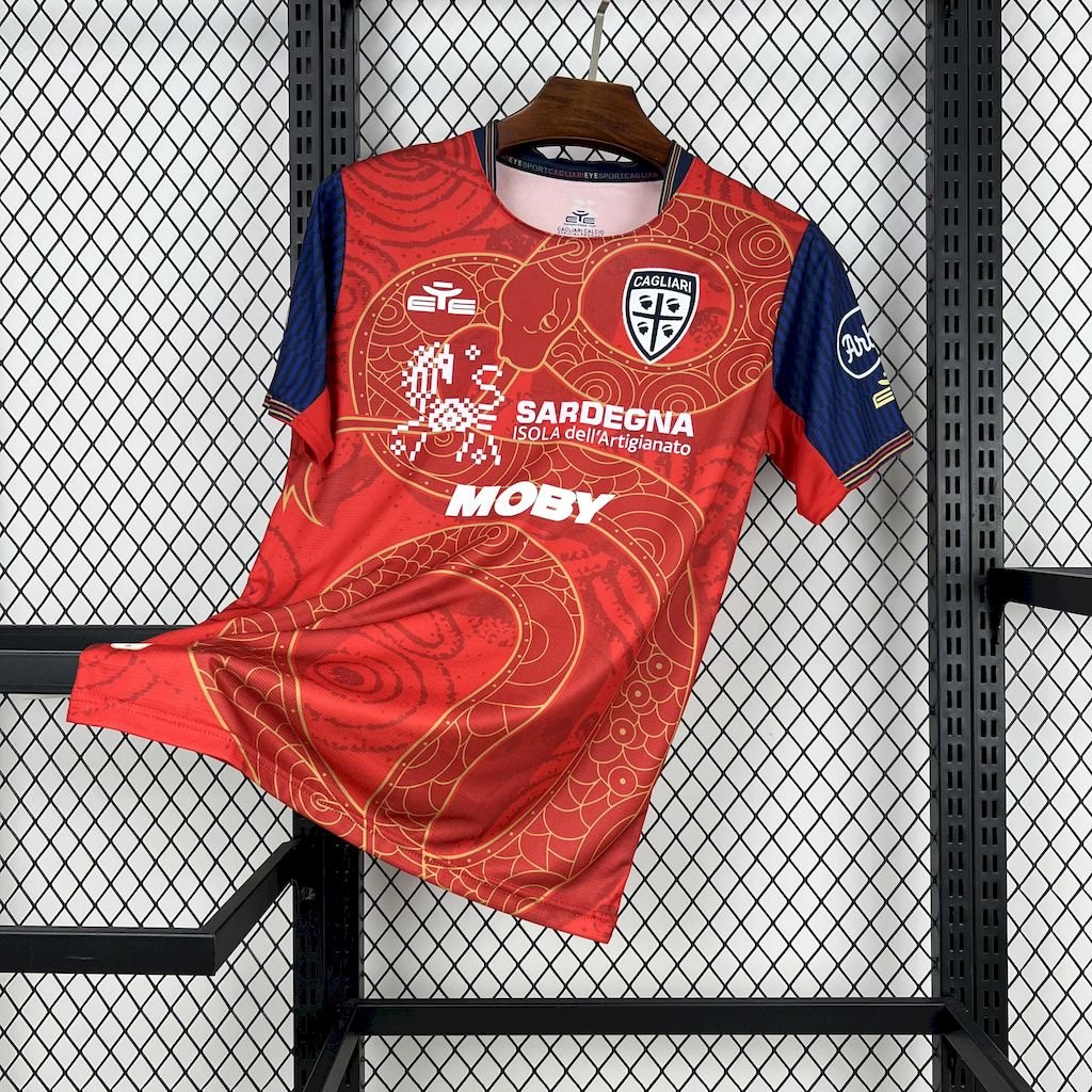 2025050915243530.jpg Mens Cagliari Calcio 2024/25 Year of the Snake Limited Edition Jersey