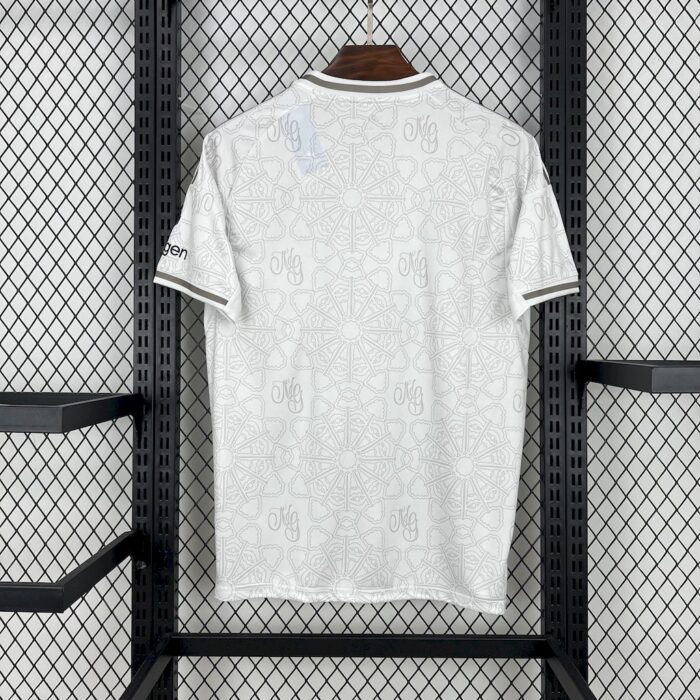 Mens Nottingham Forest 2025/26 Away Jersey 1