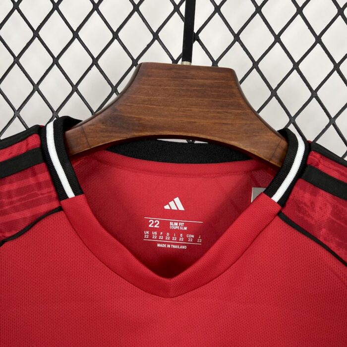 Kids Manchester United 2025/26 Home Kit 8