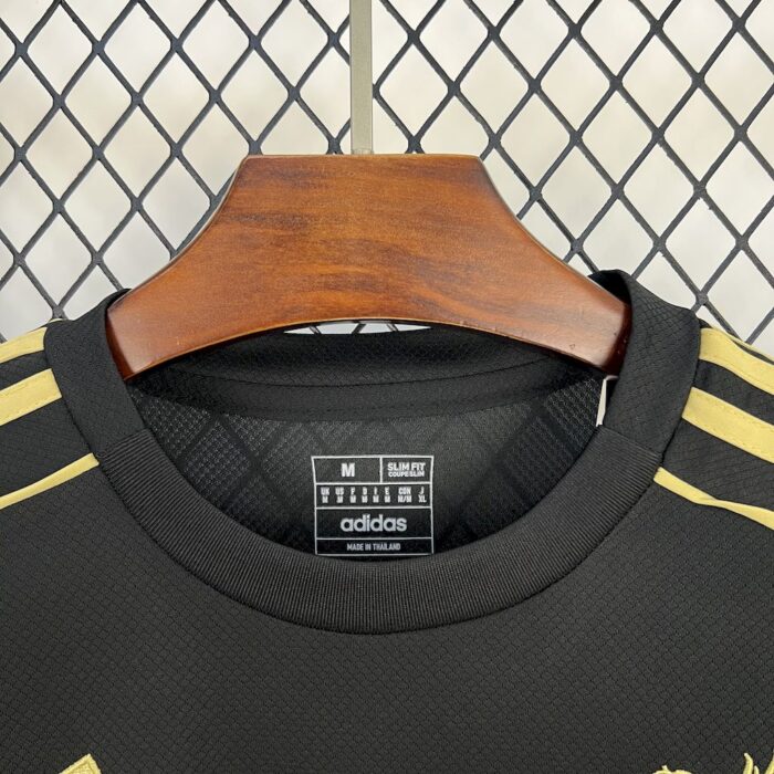 Mens Liverpool 2025/26 Black Gold Edition Jersey 7
