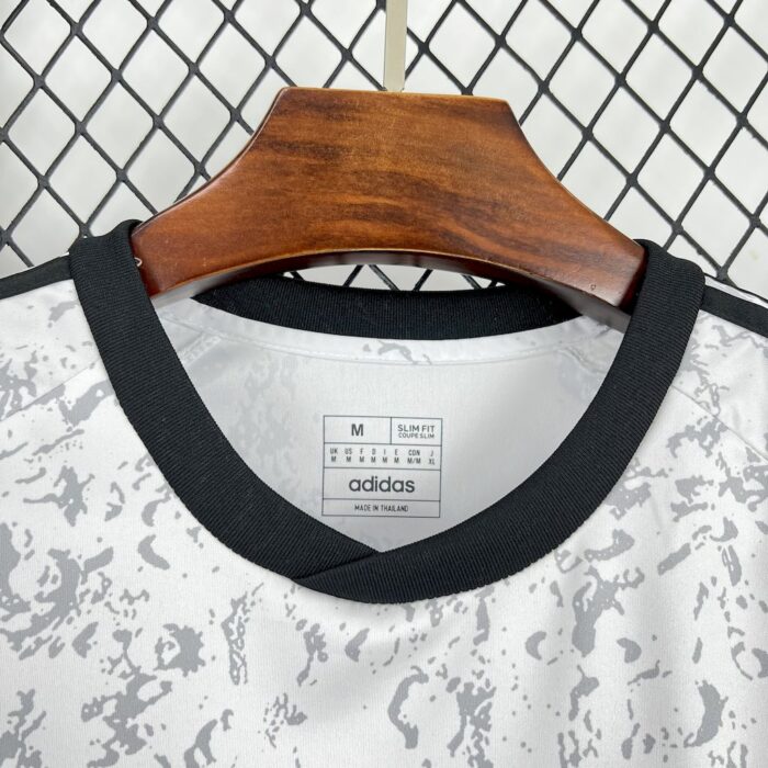 Mens Juventus 2024/25 Nasa-Inspired Lifestyle Collection Jersey 5