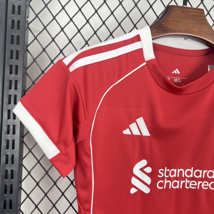 Kids Liverpool 2025/26 Home Kit 4