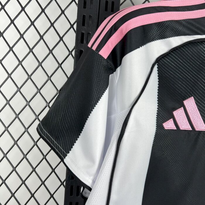Mens Juventus 2025/26 Home Jersey 6