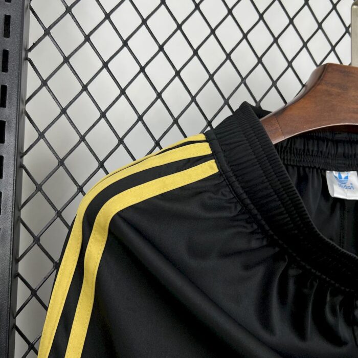 Mens Mexico 2025/26 Gold- Black Shorts 4