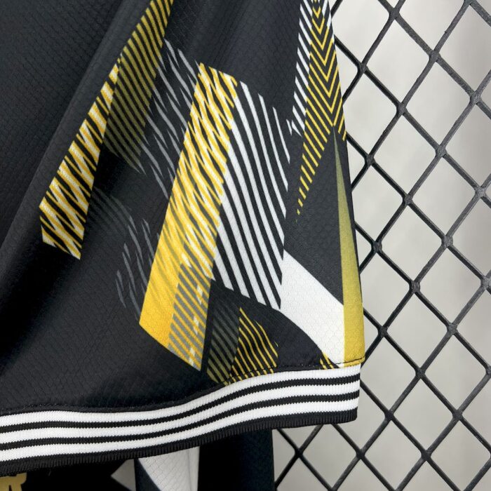 Mens Real Madrid 2025/26 Retro Jersey 3
