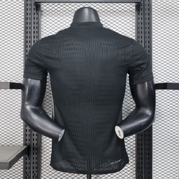 Mens Paris Saint-Germain 2024/25 Goalkeeper Jersey Player Version 1