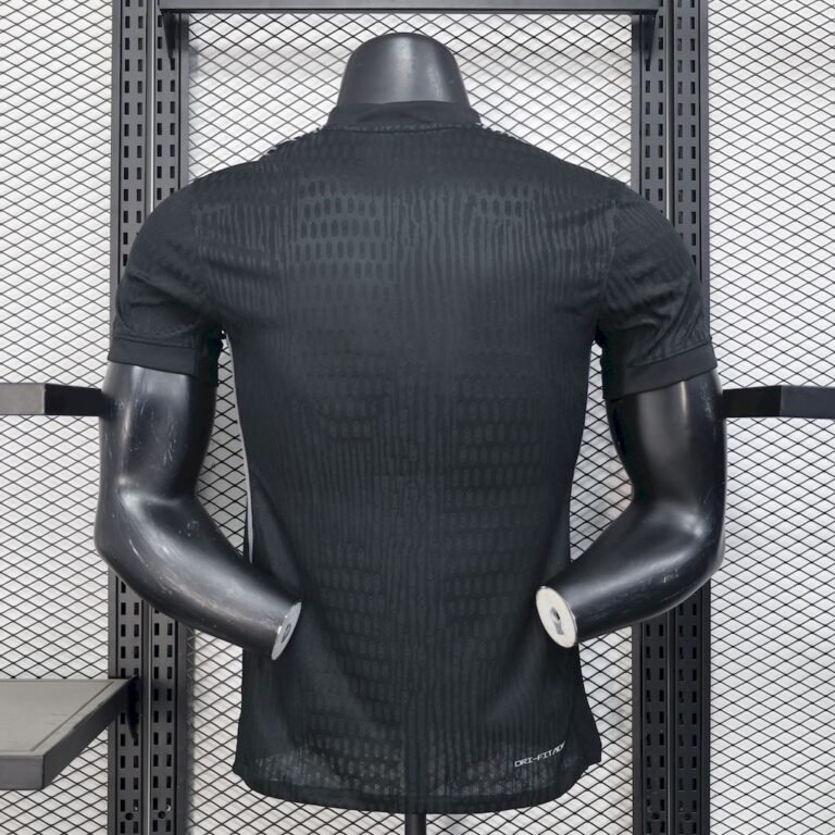 Mens Paris Saint-Germain 2024/25 Goalkeeper Jersey Player Version 1