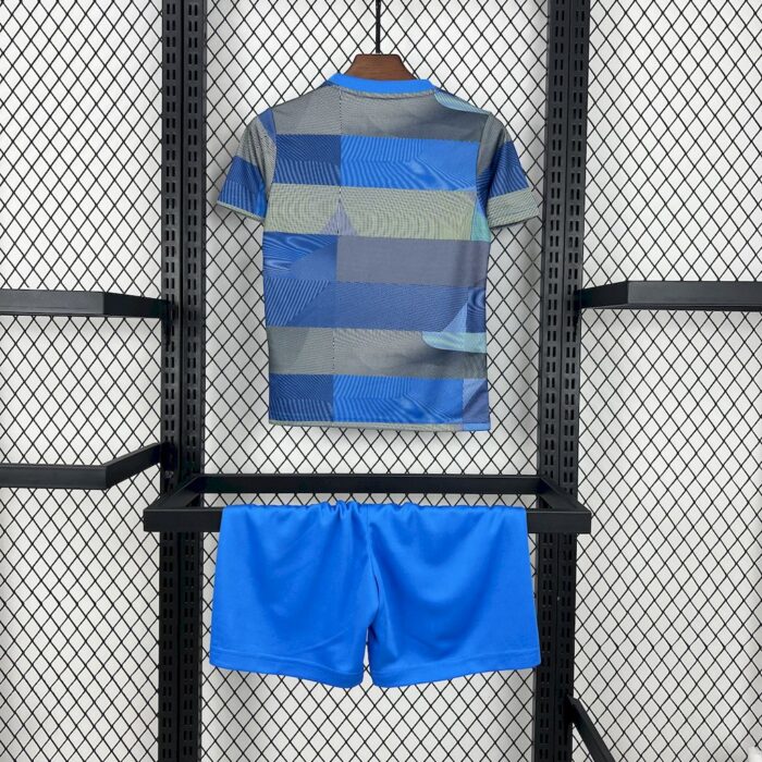 Kids Real Madrid 2025/26 Pre-Match Kit 1