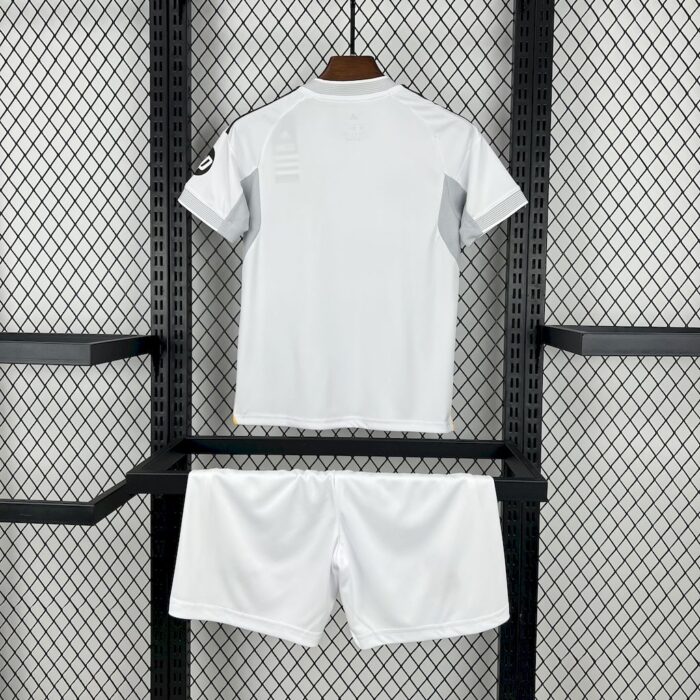 Kids Real Madrid 2025/26 Home Kit 1