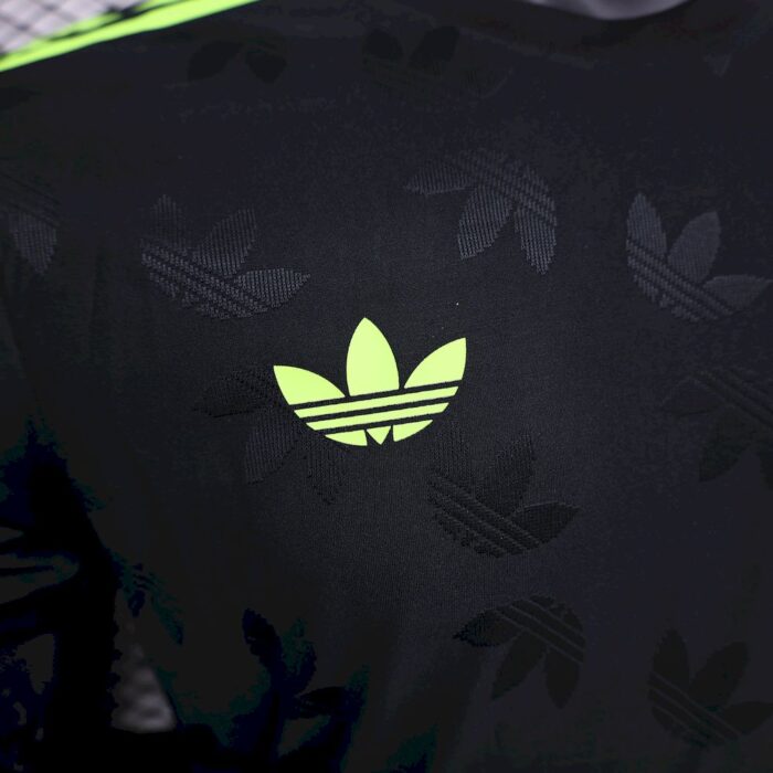 Mens Juventus 2024/25 Terza Maglia Jersey Player Version 4