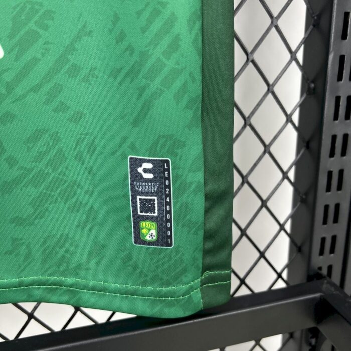 Kids Club León F.C. 2024/25 Home Kit 9