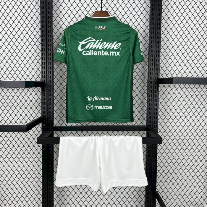 Kids Club León F.C. 2024/25 Home Kit 1