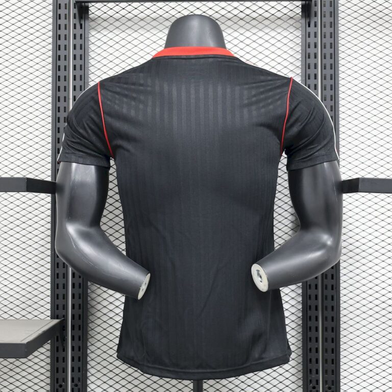 Mens Manchester United 2025/26 Black Terrace Icons Jersey Player Version 1