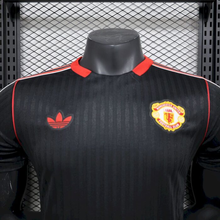 Mens Manchester United 2025/26 Black Terrace Icons Jersey Player Version 3
