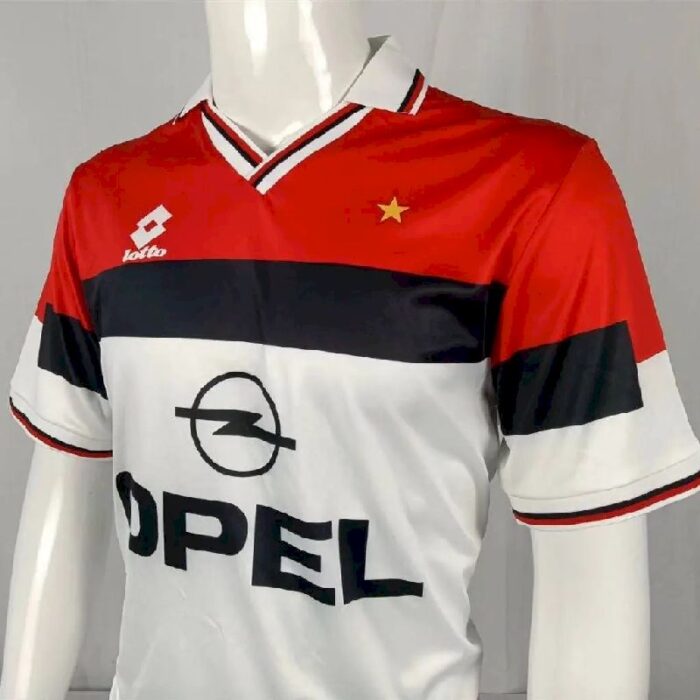 Retro AC Milan 1994/95 Away Jersey - Image 4