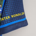 Retro Inter Milan 1997/98 Ronaldo Jersey - Image 4
