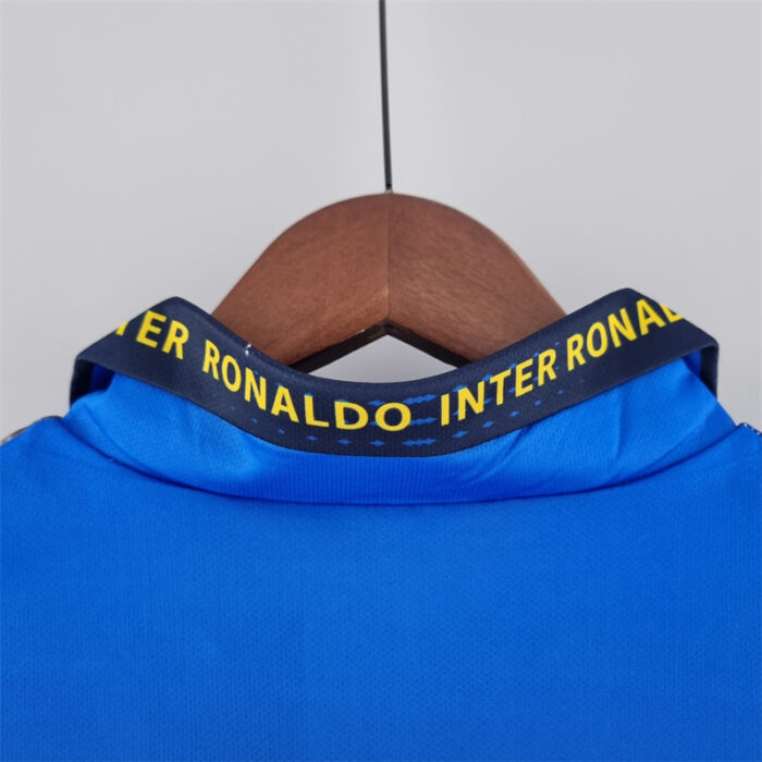 Retro Inter Milan 1997/98 Ronaldo Jersey - Image 5