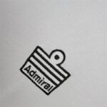 Retro Manchester United 1975/80 Away Jersey - Image 4