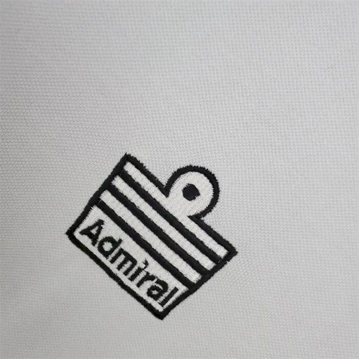 Retro Manchester United 1975/80 Away Jersey - Image 4