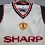 Retro Manchester United 1985 Away Jersey - Image 2