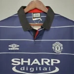 Retro Manchester United 1999/00 Away Jersey - Image 3