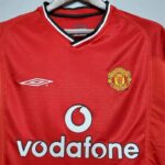 Retro Manchester United 2000/01 Home Jersey - Image 3