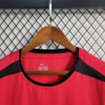 Retro Manchester United 2002/04 Home Jersey - Image 4