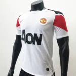 Retro Manchester United 2010/11 Away Jersey - Image 4