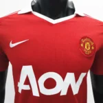 Retro Manchester United 2010/11 Home Jersey - Image 3