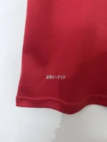 Retro Manchester United 2013/14 Home Jersey - Image 4