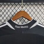Retro Real Madrid 2006/07 Away Long Sleeve Jersey - Image 3